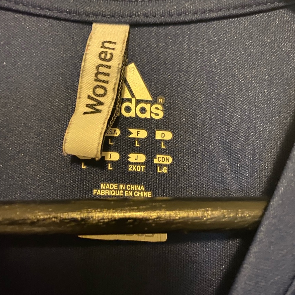 Large adidas tennis t-shirt - Picture 3 of 3